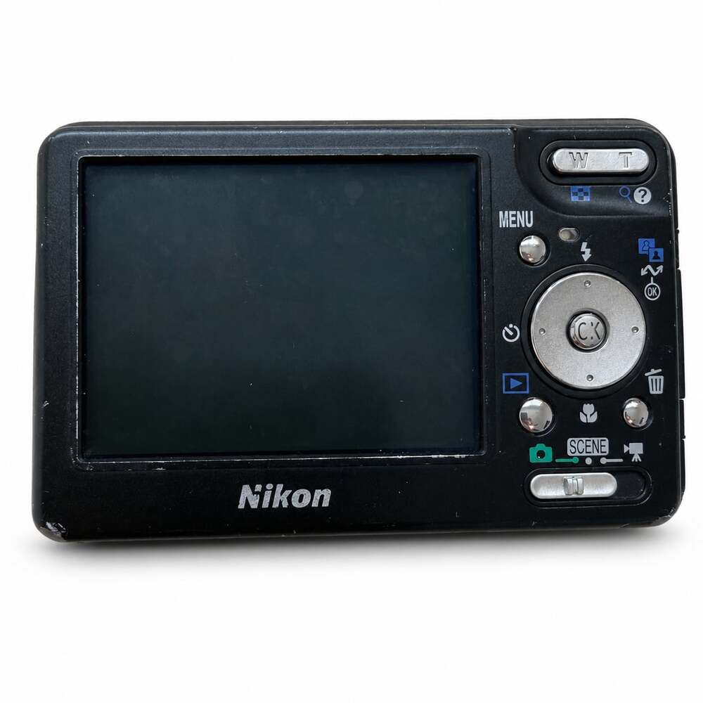 Nikon Coolpix S3 6.0MP Digital Camera